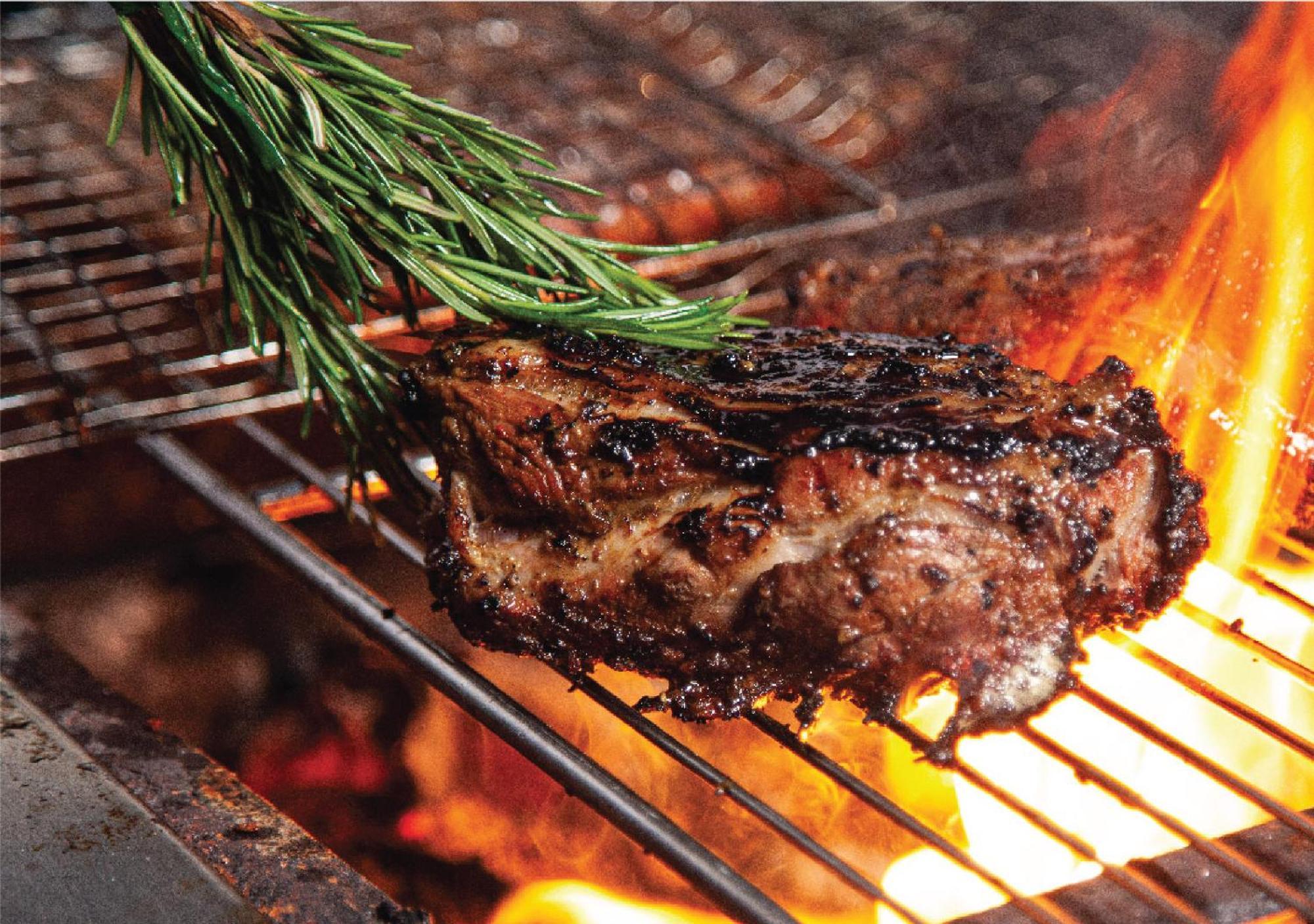 Jumeirah Messilah Beach Kuwait Kuwait City Luaran gambar A steak being grilled